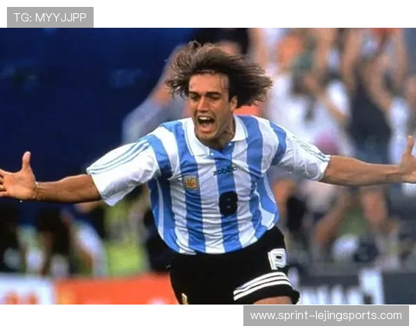 中国足球五大球星的传奇足迹与辉煌成就解析 中国足球五大球星的传奇足迹与辉煌成就解析