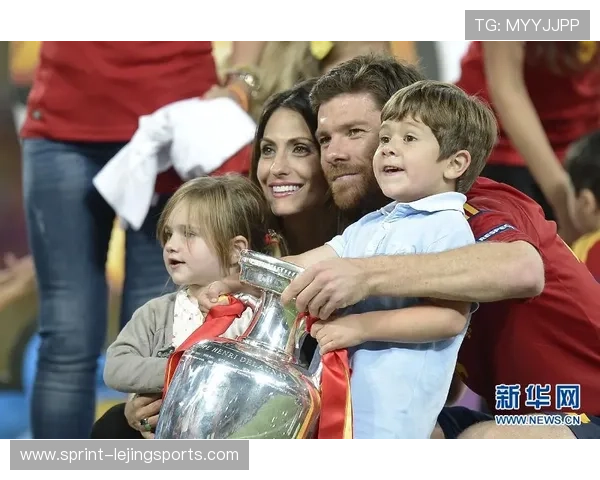 球星女友与足球的爱恨情仇揭密：从场外生活到赛场风云的背后故事