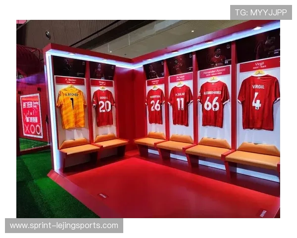 莱万领衔足坛风云球星形象与足球梦想共舞