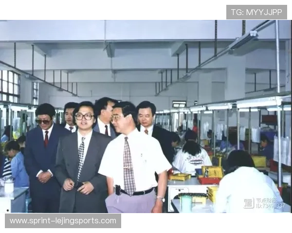 香港足球明星崛起之路:从青训到职业联赛的奋斗与荣耀 香港足球明星崛起之路:从青训到职业联赛的奋斗与荣耀